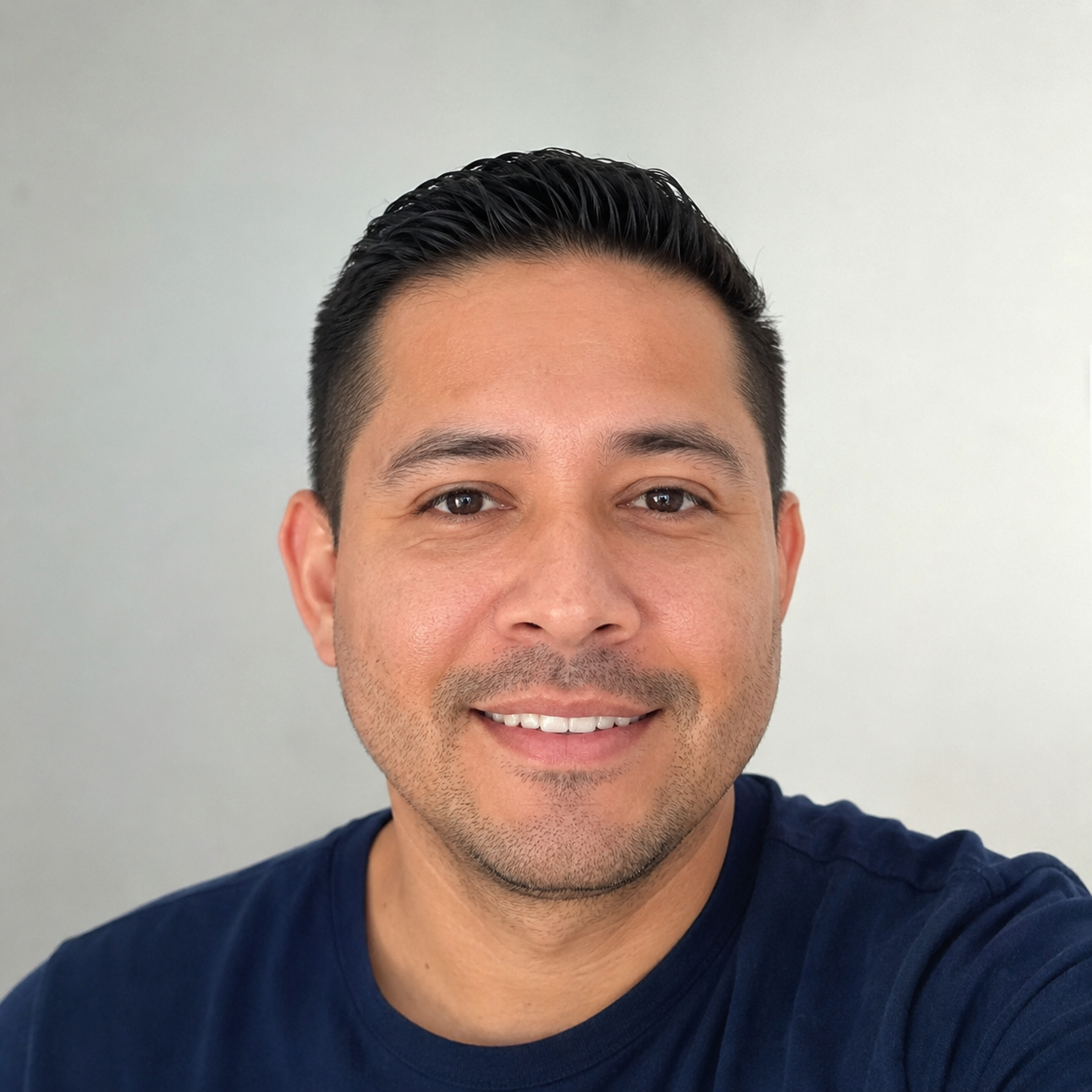<strong>Carlos R.</strong>